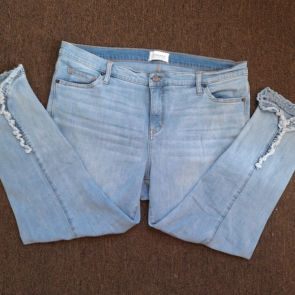 Light Blue Distressed Women's Jeans - Picture 1 of 3